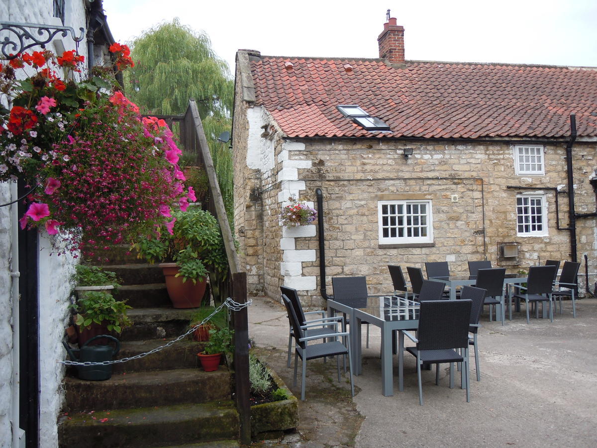 The New Inn Thornton Dale Eksteriør bilde